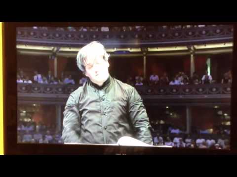 Drunk in charge of an orchestra ?