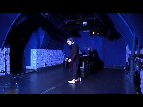 Maria Kobzeva and Anastasia Churbanova:"Two halves of the whole" (Bewegung und Klang, Raum und Zeit)