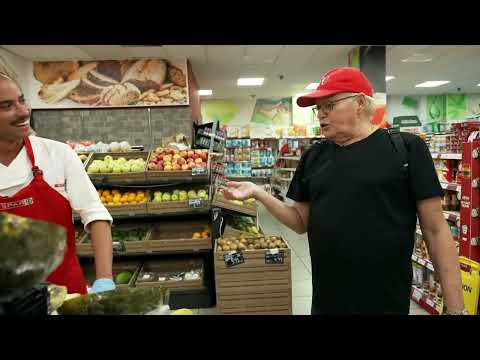 Pedro Daktari, artista mientras el cuerpo guante