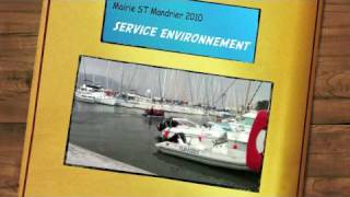 preview picture of video 'La Marine nettoie le port de Saint Mandrier sur mer'