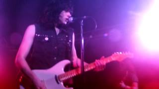 Tyler Bryant & The Shakedown - Mojo Workin - Sala Sir Laurens, Oviedo (May 31, 2017)