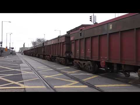 IE class 071 (077) + Tara Mines - Alexandra Road, Dublin