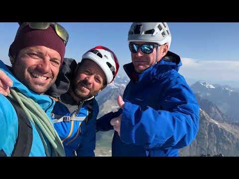 Barre des Ecrins (4.008 m), La Meije (3983 m), Mont Pelvoux (3.943 m)