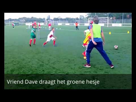 Training voetbal WBSV de E1 Luc