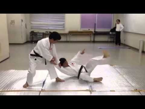 中段突き返し突き崩し