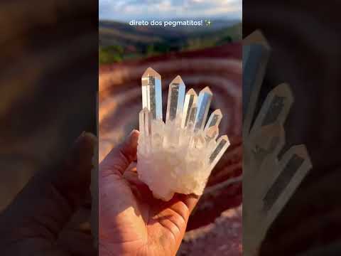 Pedreira em Galiléia, Minas Gerais, produção de turmalinas