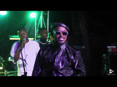 Ykee Benda featuring D Maestroz at X-Hub Lounge