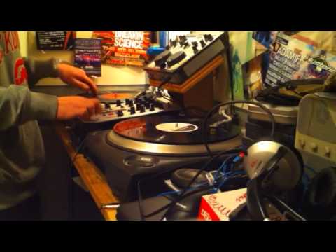 Dj billyWIZZ freestyle scratch. you must watch!!!