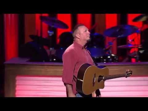 Garth Brooks Makes Grand Ole Opry History with the Opry's First Encore