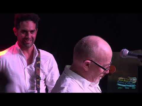 Dave Dobbyn - Slice of Heaven - Live at Airlie Beach Festival of Music