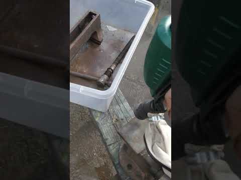 #shorts parkside spot blaster repairing an old vise