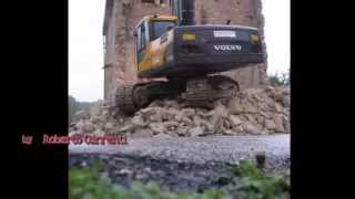 preview picture of video 'Demolizione Vecchio Mulino Matelica'