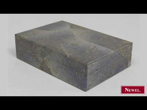 Antique Italian Neo-classic style (20th Cent) inlaid lapis