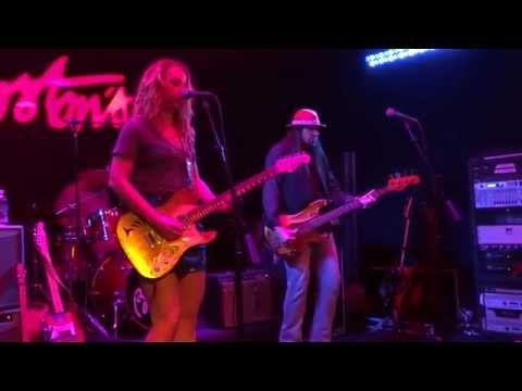Samantha Fish - Delray Beach - Boston's on the Beach - December 9 2014 - Almost Full Show