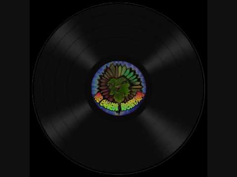 Sixfootunda - So Amazing