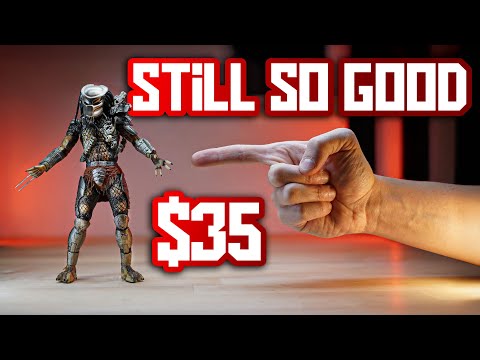 This Predator Action Figure is 10 years old but its STILL SO GOOD - Shooting & Reviewing