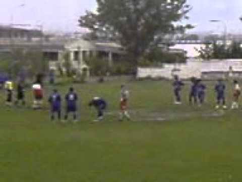 Цементарница 55 - Ренова, гледач пцуе поради пенал