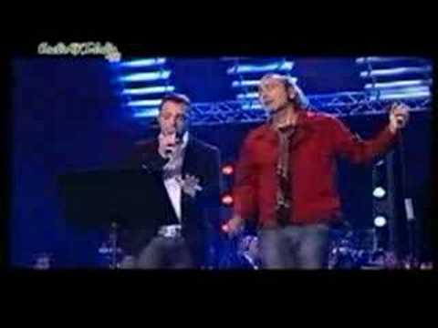 Luca Carboni & Tiziano Ferro - Pensieri al tramonto (Live)