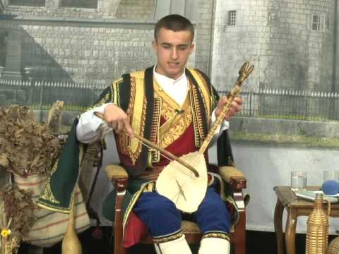 Gojko Rnkovic - Moracki hajduci - (LIVE) – Guslarsko jutro - (TV Duga Plus 2016)