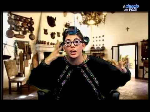 SIG.RA SCANNAPIECORO - IL CIUCCIO CHE VOLA puntata 8/11/13