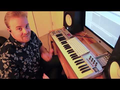 REGGAE PIANO TECHNIQUES with DM Kahn