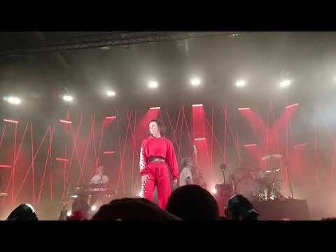 Jennifer Weist (Jennifer Rostock) - Hit me Baby one more time (Britney cover)