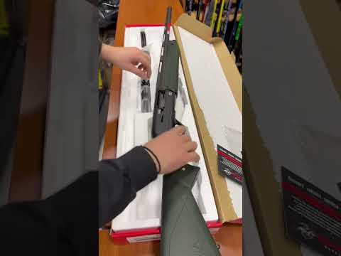 Quick look at the Winchester SX4 Waterfowl Hunter Camo 12 Gauge, shotgun review! #winchestersx4