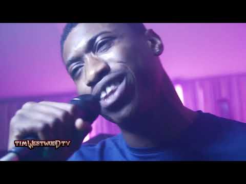 #OFB RV & Headie One freestyle - Westwood Crib Session