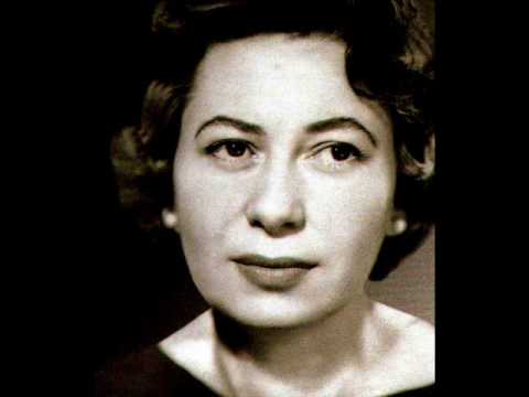 Maria Teresa de Noronha canta 3 fados