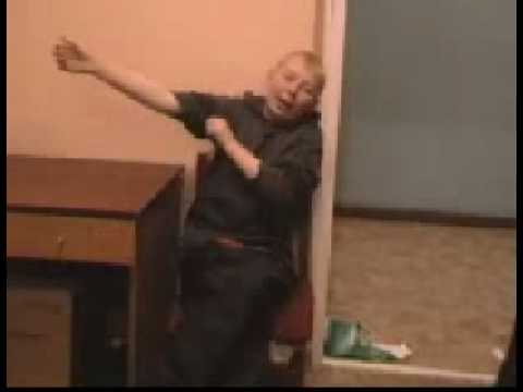 14 летний пьяный пацан в ментовке