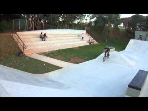 Marcelinho bike NL.wmv