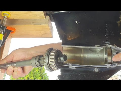 How to Remove Prop Shaft Correctly, Mercury Lower Unit With Cam Shift.