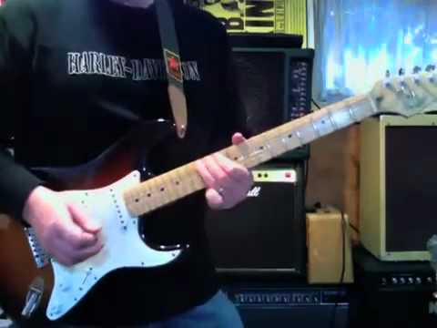 Guitar Instructor Lick of the Week - GuitarInstructor.com