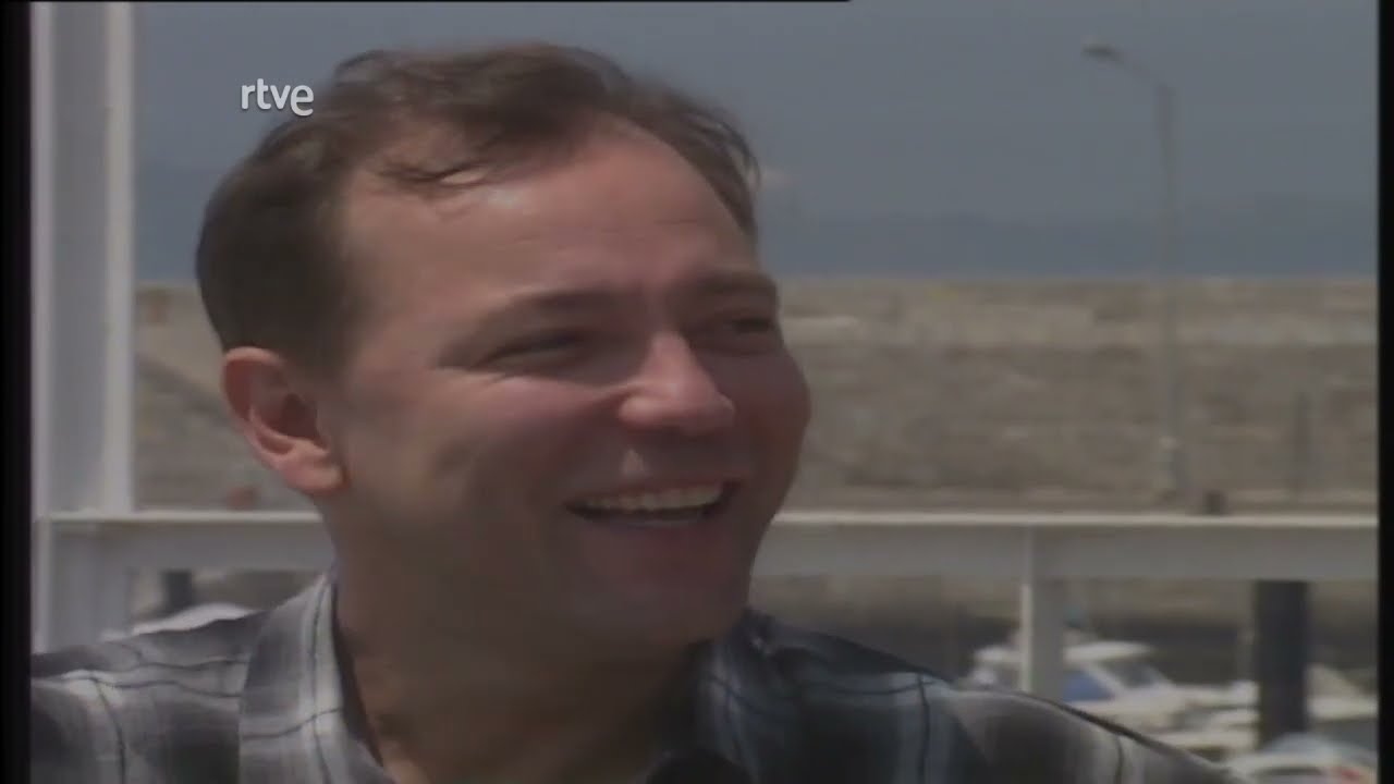 Ruben  Blades entrevista  tras  concierto  de la Primera edicion de la Semana Negra (13.07.1989)