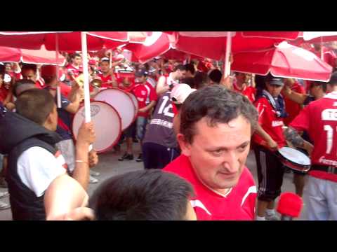 "Señores yo soy del Rojo de Avellaneda // Previa" Barra: La Barra del Rojo • Club: Independiente