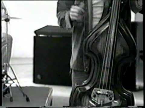 Mavi Sakal - Ben Kimleyim ( Orjinal Klip ) (Barış ÇİL)