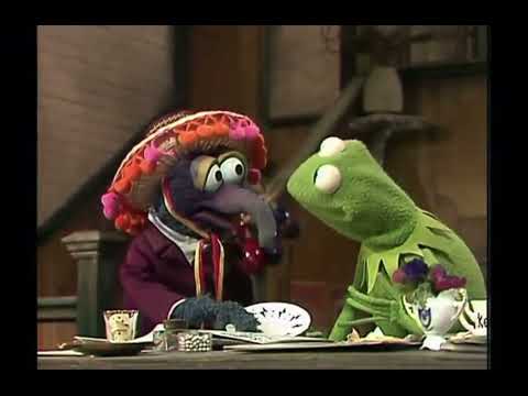 The Muppet Show - 306: Jean Stapleton - Backstage #1 (1978)