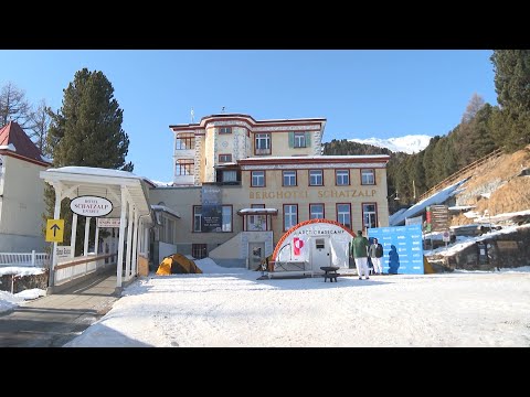 Сурагч бүрийн онцлогт нийцүүлсэн, хиймэл оюунд суурилсан “Туслах багш” хөгжүүлж байна