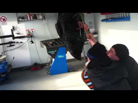 Nepotul Primarului din LETCA VECHE