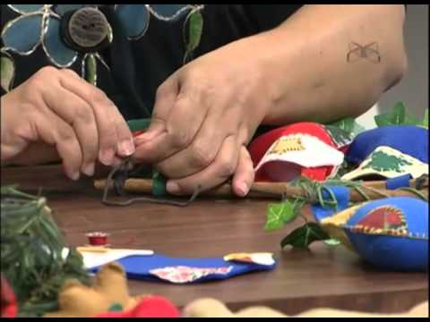 Mulher.com 10/12/2012 Walkiria Klimeika - Botinhas de Natal em Feltro 2/2