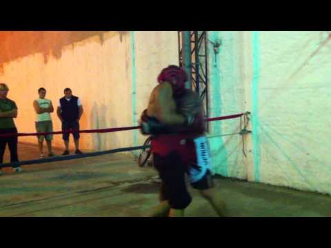 ICHO LARENAS VS. MAXI SOSA BOXE ROUND 4 OF 5