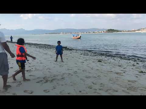 Wafiya Wadi preparing for para sailing