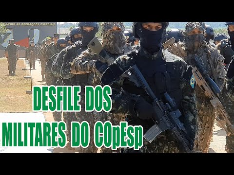 Desfile do Comando de Operações Especiais, na comemoração dos 65 anos das Operações Especiais.