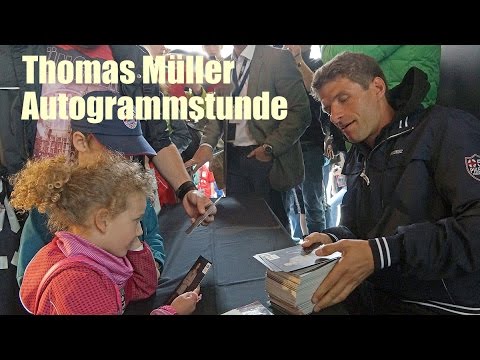 Thomas Müller: Autogrammstunde @ Weber Original Cup 20.06.2015 in München
