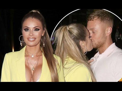 download lagu mp3 mp4 Chloe Sims And Adam, download lagu Chloe Sims And Adam gratis, unduh video klip Chloe Sims And Adam
