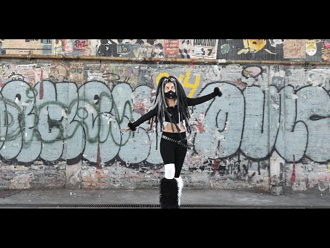 INDUSTRIAL DANCE | Miss Construction