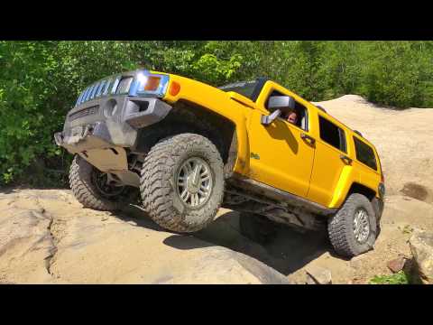 2007 Hummer H3 Adventure Rock Crawling with E-Locker and 4:1 Low Range.