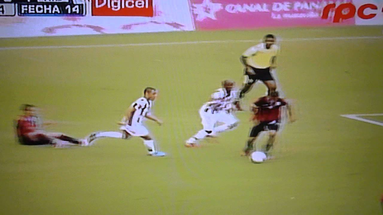 Gol de Jorman Aguilar ! Minuto 30' Tauro FC 0-1 Rio Abajo 14 de Octubre 2012 Rommel