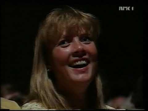 Fast Følge. Med Øivind Blunck og Hege Schøyen. Dizzie Showteater år 2000. Instruktør: Yngvar Numme.