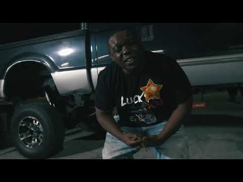 Mooch -MICROWAVE ft Rigz ( prod by Thank5th)